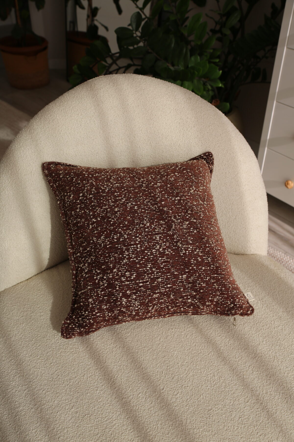 1_org_zoom-528.jpg Cookie Bordo Kırlent Kılıfı (45x45) - Görsel 1